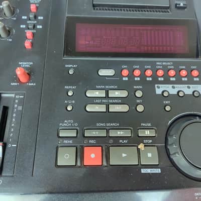 Yamaha MD8 Multitrack Minidisc Recorder & mixer image 4