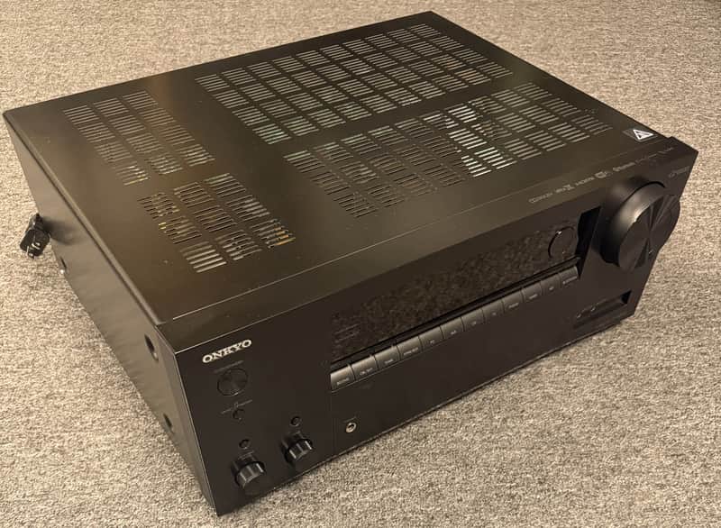 Onkyo TX NR 555 7.2 Channel Network A/V Receiver image 1