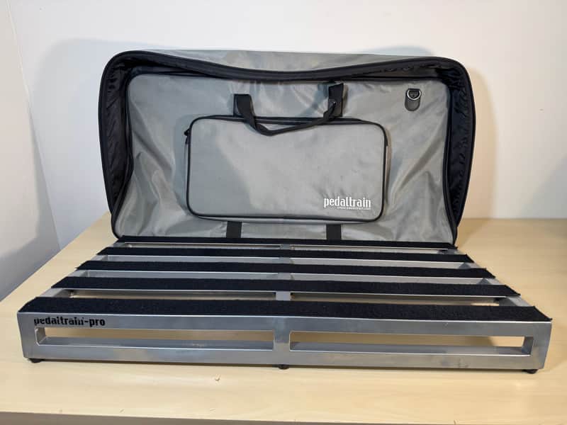 Pedaltrain Classic PRO - Limited Edition - Silver w/ Silver Bag image 1
