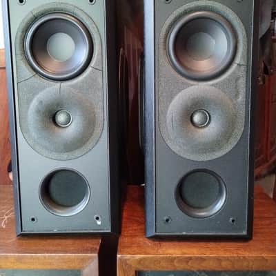 Acoustic Research 308 HO large bookshelf speakers in excellent condition - 1990's image 1