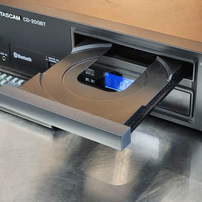 TASCAM CD-200BT CD Player/ Bluetooth Receiver 2010s - Black image 3