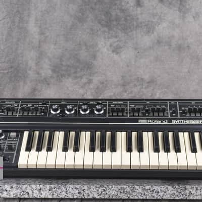 Roland SH-2 Analog Synthesizer w/Hard case in Very Good condition image 4