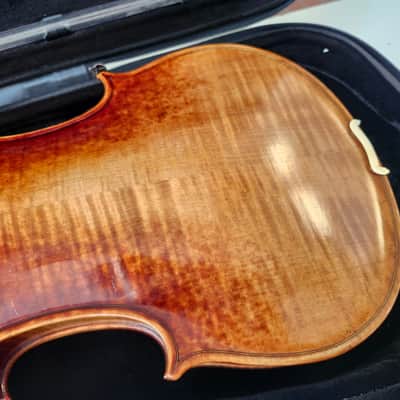Mint Open Box Krutz 400 Series Model A840 15.5" Step Up Viola w/ Case and Bow image 12
