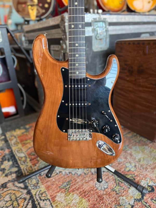 Fender Stratocaster 1978 - Walnut image 1