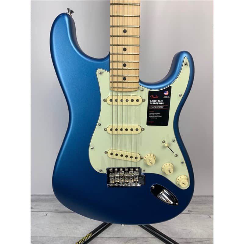 Fender American Performer Stratocaster