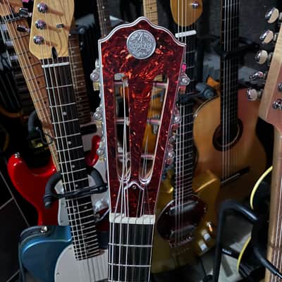 Daddy Mojo wooden electric dobro resonator guitar - desert sunburst image 2