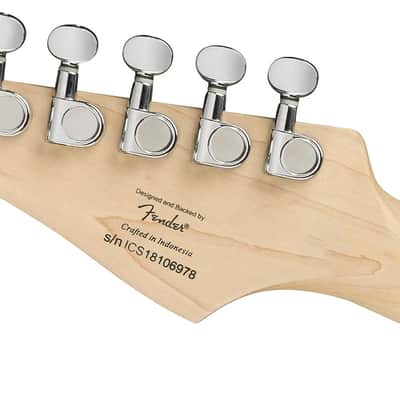 Squier Mini Stratocaster Electric Guitar, Black, Laurel Fingerboard image 5