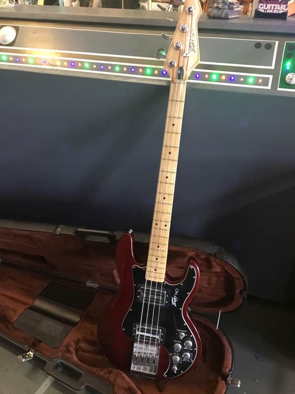 Peavey  T-40 80s  Walnut image 1