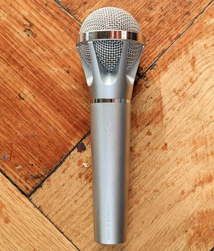 With demo video: Vintage Sennheiser MD416 dynamic vocal mic