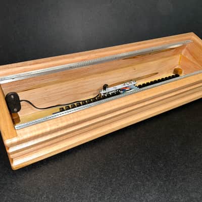 Immagine Mutable Instruments Peaks Kinks Marbles Shades Links Tides Plaits Rings Warps Veils Beads 2020's - Natural Maple - 15