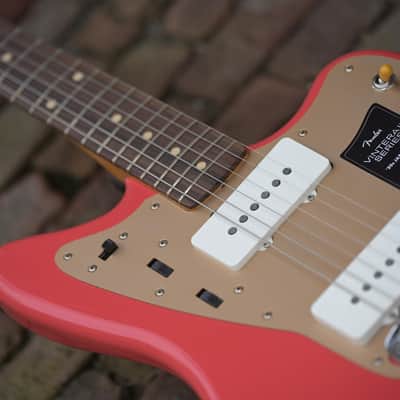 Fender Limited Edition Vintera II Road Worn 50s Jazzmaster- Fiesta Red(2) image 10