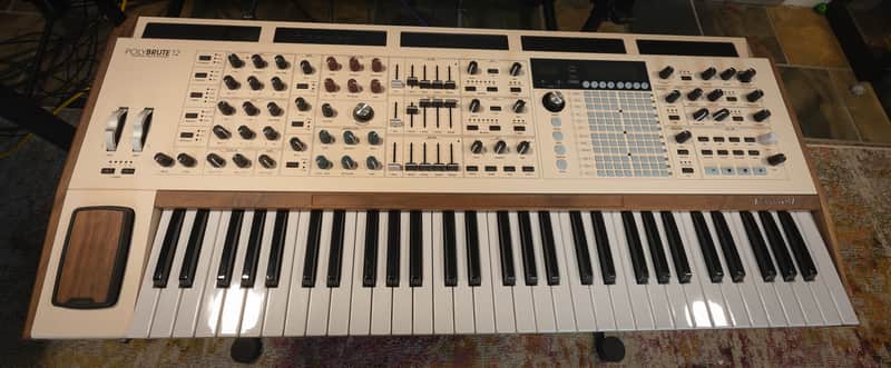 Arturia PolyBrute 12 61-Key Synthesizer