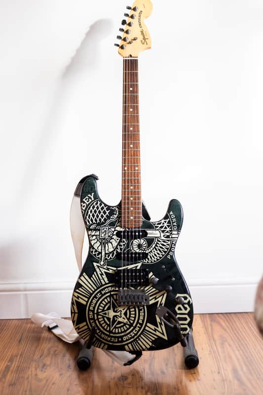 Squier Obey Stratocaster HSS 2006 - 2010 Dissent image 1