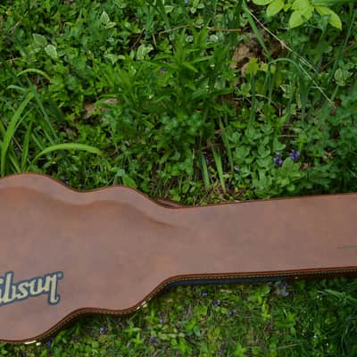 2019 Gibson Les Paul Special Limited Edition in a Heritage Red Cherry finish w/Upgrades such as a Bigsby, Dunlop Black Straploks, Kluson Locking Tuners, New Stringjoy Strings and Newer Brown Gibson HSC image 8