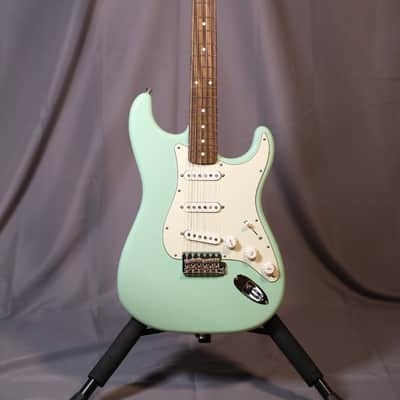 Fender MIJ Traditional II '60s Stratocaster 2025- Surf Green image 2