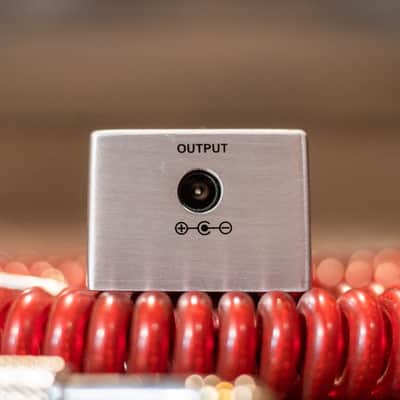 MXR M239 Iso Brick Mini Guitar Pedal Power Supply image 5