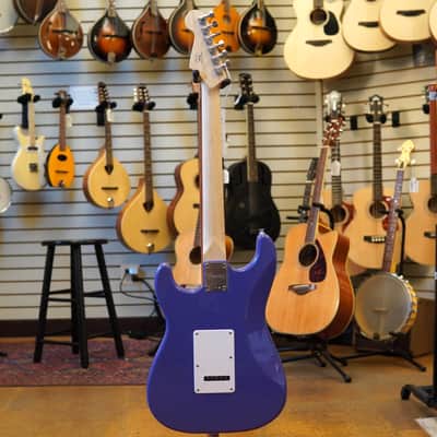 Squier Sonic Stratocaster Electric Guitar Ultraviolet image 6