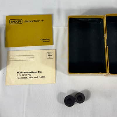 MXR Distortion + S/N 4-153003 Block Logo Distortion Pedal W/ Box 1980 - Yellow image 7