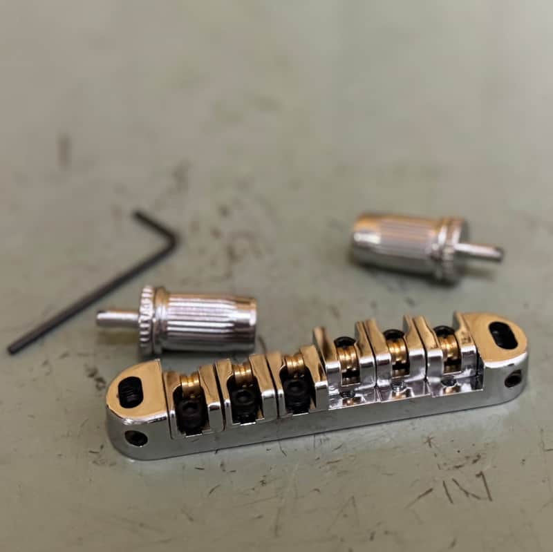 Unbranded Adjustable bridge for Gibson, similar image 1