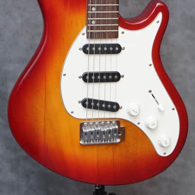 Washburn BT-3 Electric Guitar Burst Finish - W/Setup & Case image 3