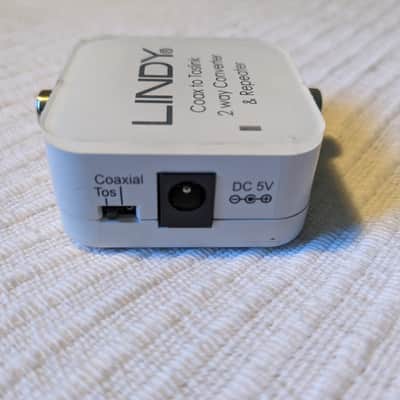 Lindy Coaxial / Optical Audio Converter 2010s - White image 4