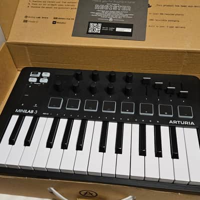 Arturia MiniLab MKIII 25-Key MIDI Controller 2022 - Present - Mint Green image 2