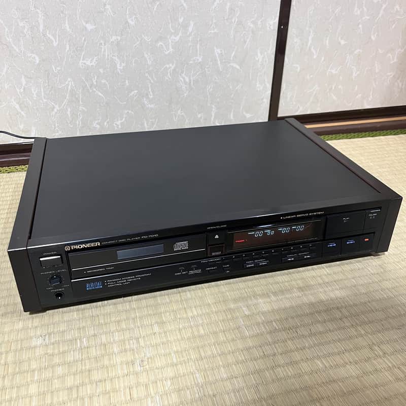 Pioneer PD-7010 Compact Disc CD Player | Reverb