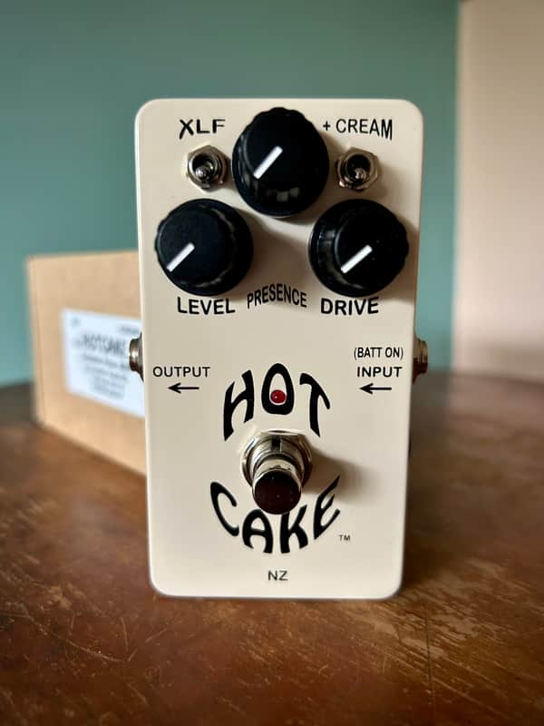 Crowther Hot Cake 1976 - Present - White image 1