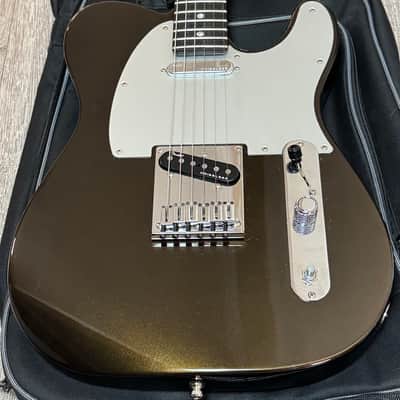 Fender American Ultra II Telecaster 2024 - Texas Tea. image 3