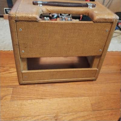 Fender Champ 5F1 Narrow Panel 5-Watt 1x8" Guitar Combo 1958 - 1964 - Tweed image 8