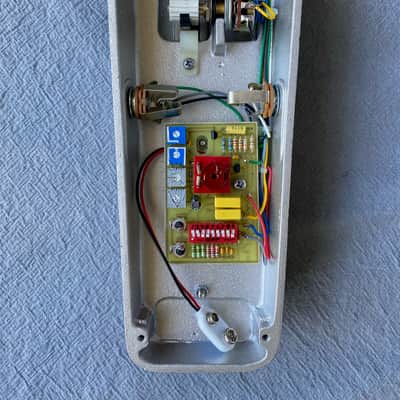 Real McCoy Custom III Wah-Wah Pedal 1997 silver image 7