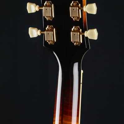 Gibson SJ-200 Sunburst Figured Maple and Sitka Spruce Super Jumbo with Pickup Used (2024) image 23