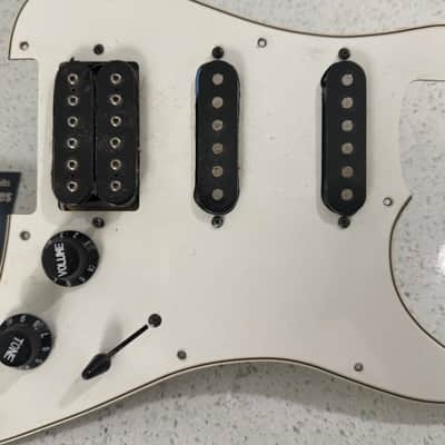 Fender Squier II Stratocaster HSS Loaded Pickguard – Made in India 1988–1991 – Rare Original Replacement 1988-1991 - White/Black image 2