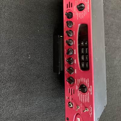 Line 6 POD Pro Rackmount Multi-Effect and Amp Modeler image 2