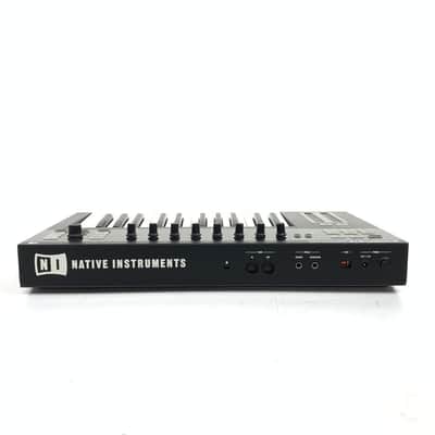 Native Instruments Komplete Kontrol S25 2010s - Black TGHM image 5