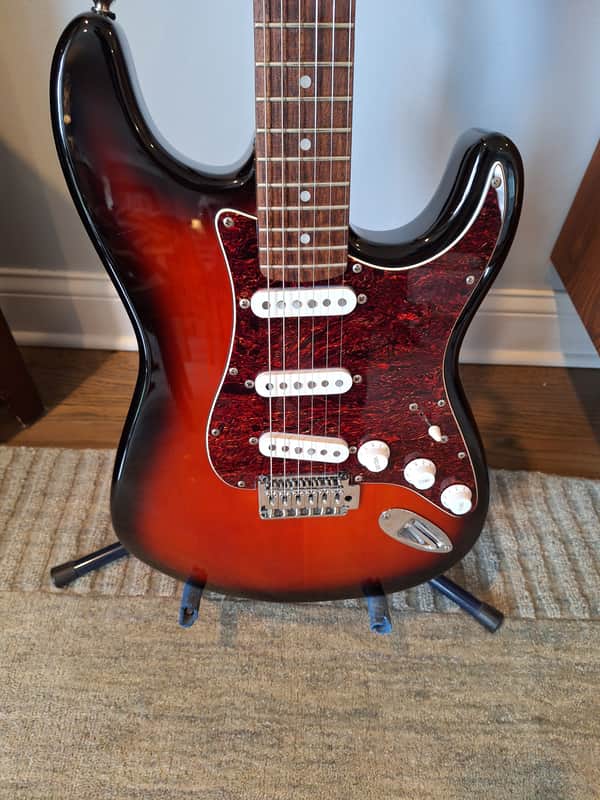 Squier Standard Series Stratocaster- Antique Burst image 1