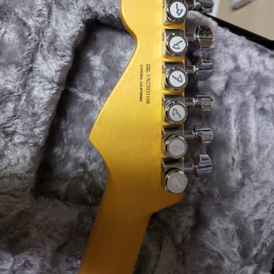 Fender American Ultra Stratocaster with Maple Fretboard 2019 - Present - Texas Tea image 6