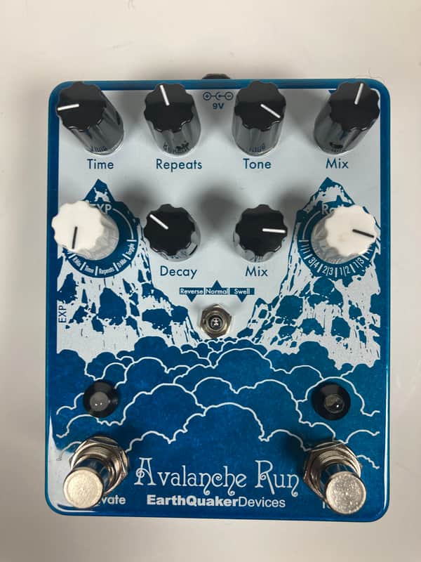 EarthQuaker Devices Avalanche Run Stereo Reverb & Delay with Tap Tempo