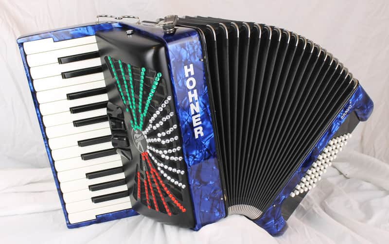 8373 - Excellent Blue Decorated Hohner Bravo II Piano Accordion MM 26 48 image 1