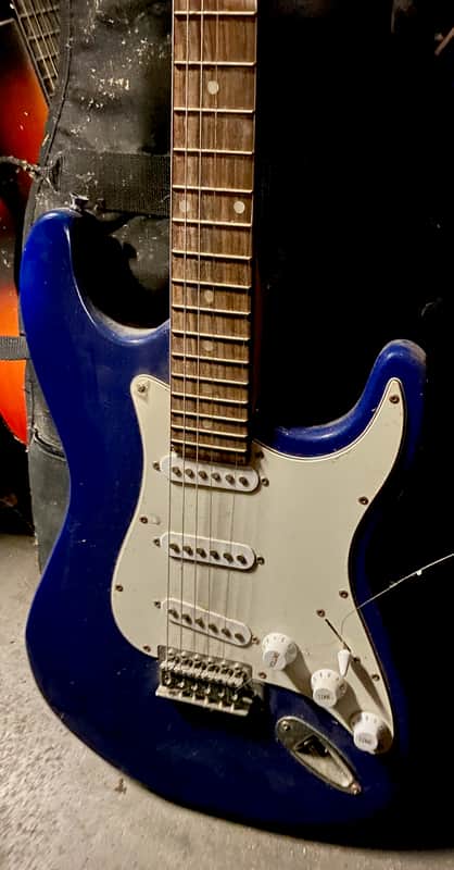 Kit Guitar Stratocaster Style All Put Together image 1