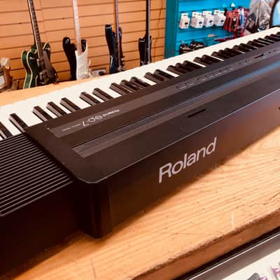 Roland EP7 Digital Home Piano image 7