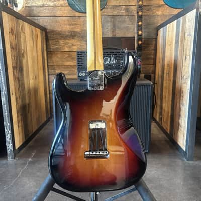 Fender American Professional II Stratocaster - Three Tone Sunburst imagen 4