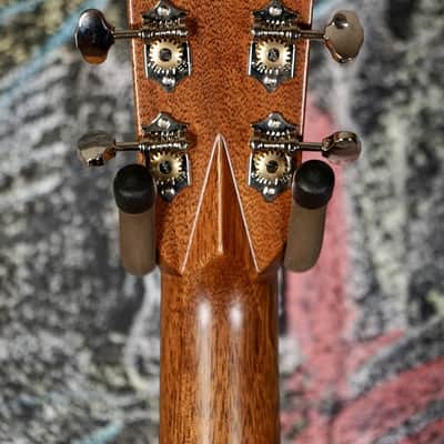 Martin OM-28 Standard (2025) 1935 Sunburst image 10