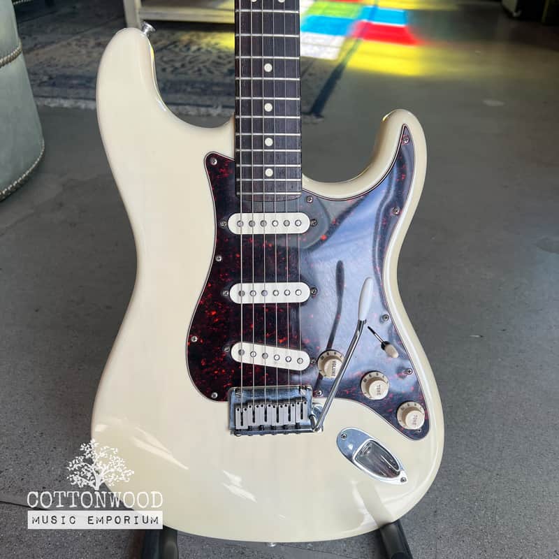 Fender American Series Stratocaster 2000 – Excellent Condition image 1
