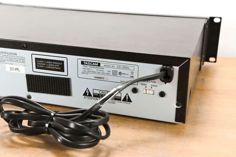 TASCAM CD-200iL Professional CD Player & iPod Dock CG01XZE | Reverb
