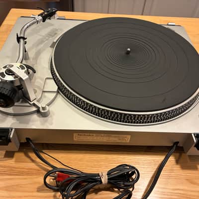 Technics SL-3200 1980s - Silver image 15