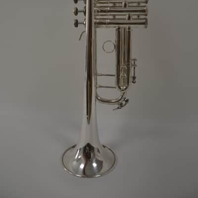Trompeta Bach Stradivarius pabellón 43 en buen estado. image 18