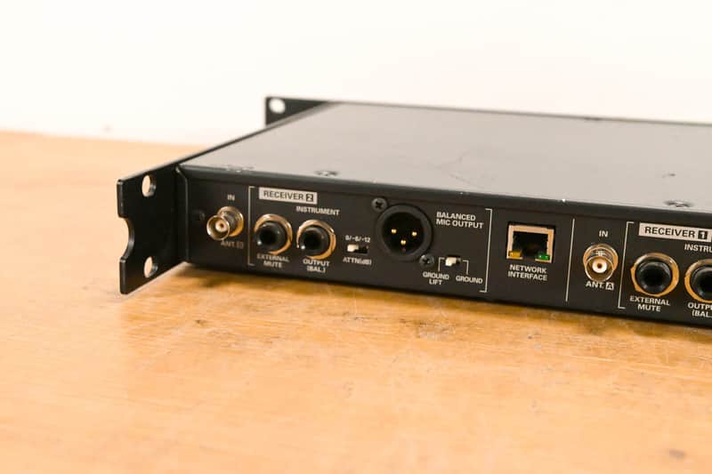 Audio-Technica AEW-R5200 Receiver w/ two AEW-T4100 Mics: 541