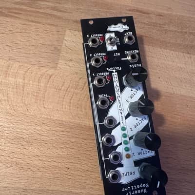 Noise Engineering Numeric Repetitor Eurorack module black image 2