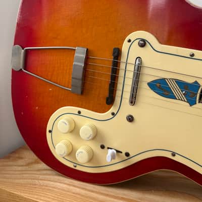 Silvertone 1382L Thin Twin Jimmy Reed 1950's - Cherry Sunburst image 13